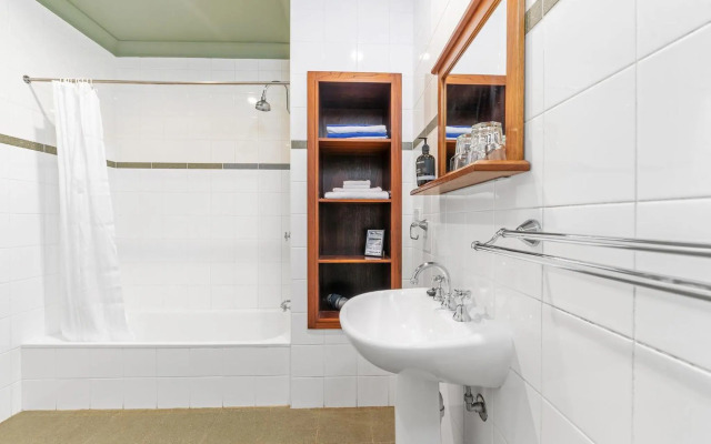 MILHOUSE Berry 4pm Check Out Sundays except Peak season