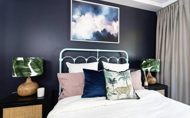 Whitsunday view BOHO apartment in Airlie Beach