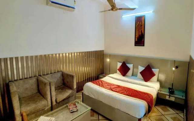 Hotel Ratan Palace