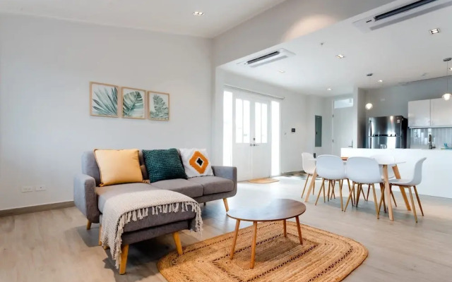 w Radiant 2BR w Terrace in Panama