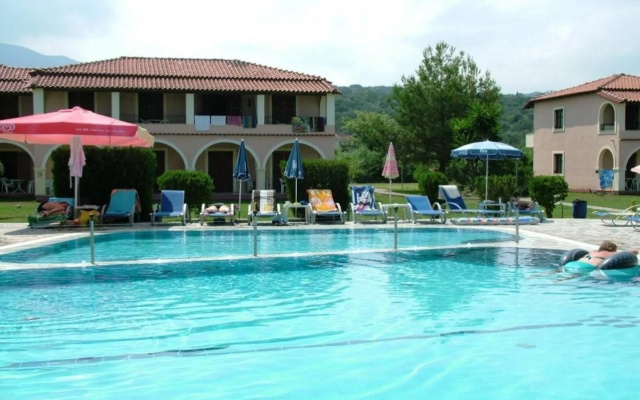 Kamari Apartments