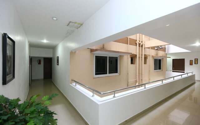 OYO 5045 Apartment NKS Leo Inn