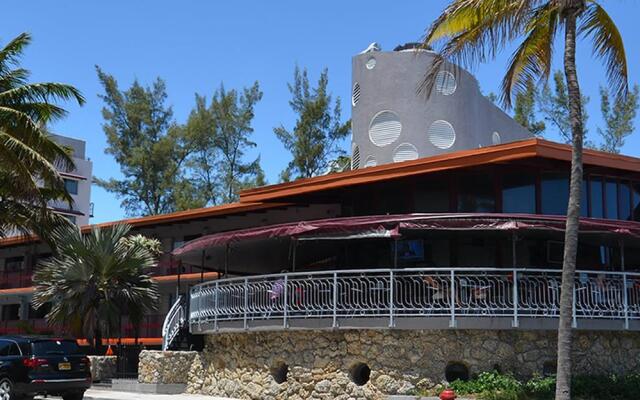 Sea Club Resort