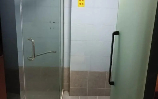 Ruian Shangpin E-sports Hotel