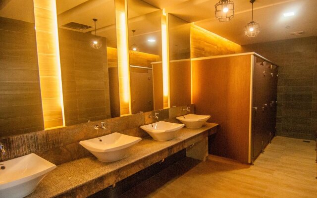 Big Hotel Suites