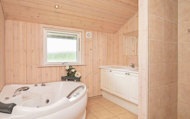 6 Person Holiday Home in Brovst-by Traum