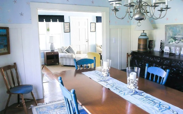 30 Striper Lane - Six Bedroom House