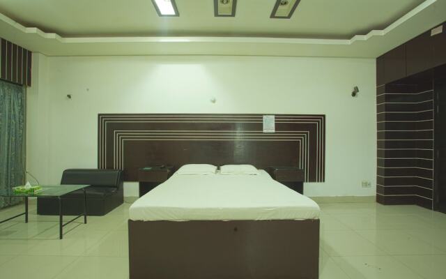 Rax Hotel and Restaurant