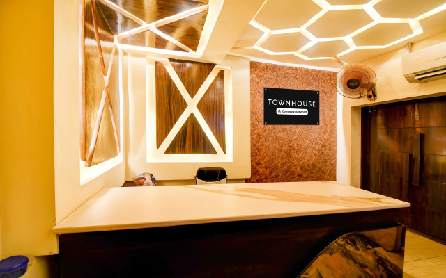 Super Townhouse Varanasi Railway Junction