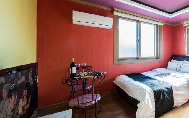 Boryeong (Daecheon) Pretty Pension (dogs allowed)