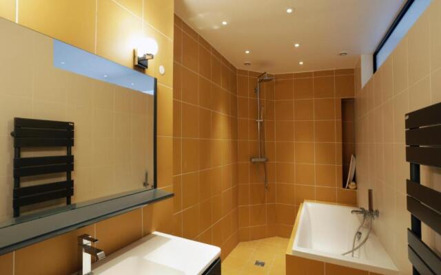 Sleek Apartments near Saint Germain