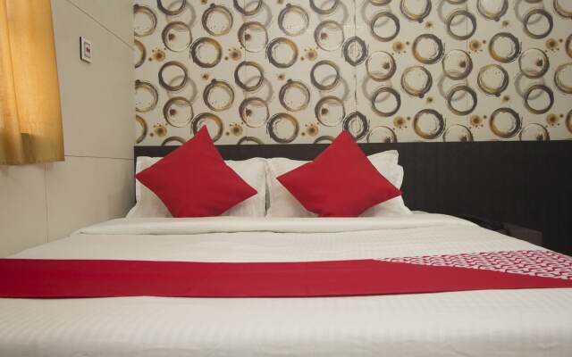 OYO 14795 Hotel Priyanshu