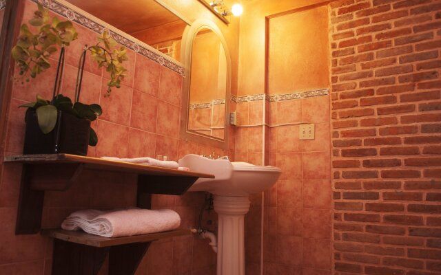 B & B Comfy Inn