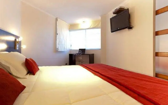 Plaza Suites Apartments