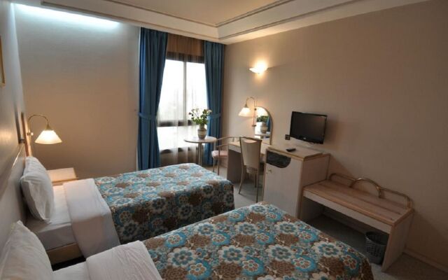 Wassim Hotel