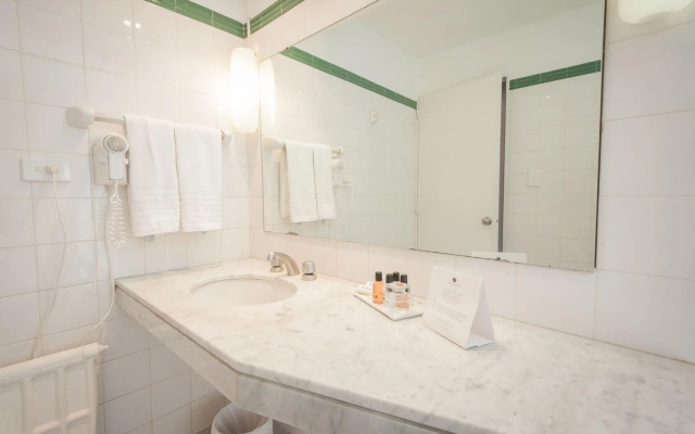 Hotel Del Bosque