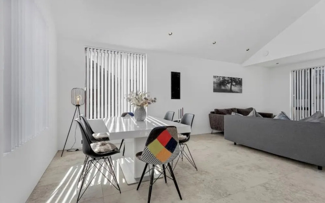 Reykjavik Luxury Hotel Apartment KARTULI