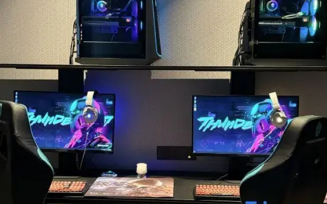 Thunderobot Hotel