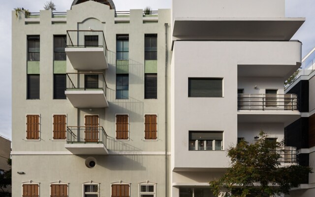 White city Eclectic design Apartments