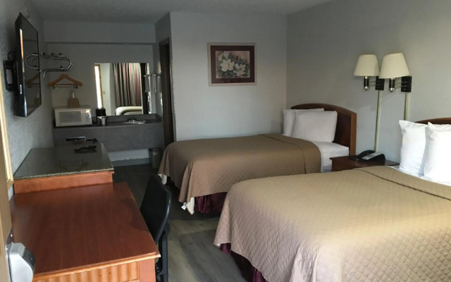 Colonial Inn
