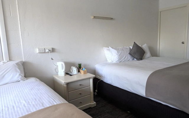Swiss Motel – Guest Rooms – Cooma