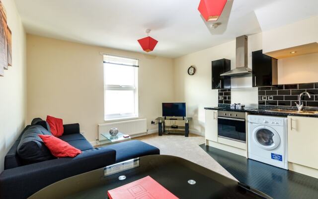 Spacious 2-Floor Apartment - Gardiner Street