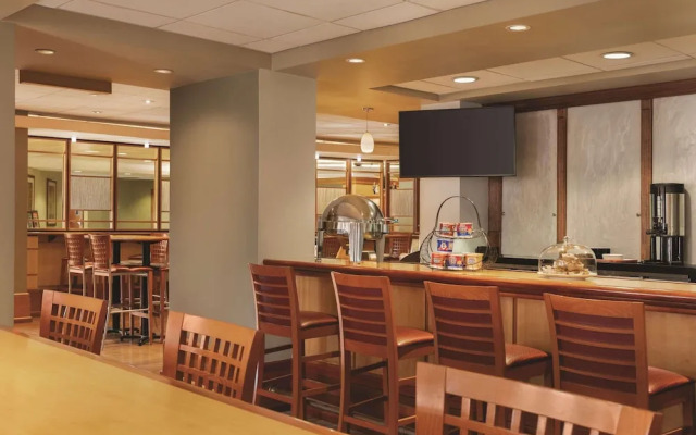 DoubleTree by Hilton Providence Airport Warwick