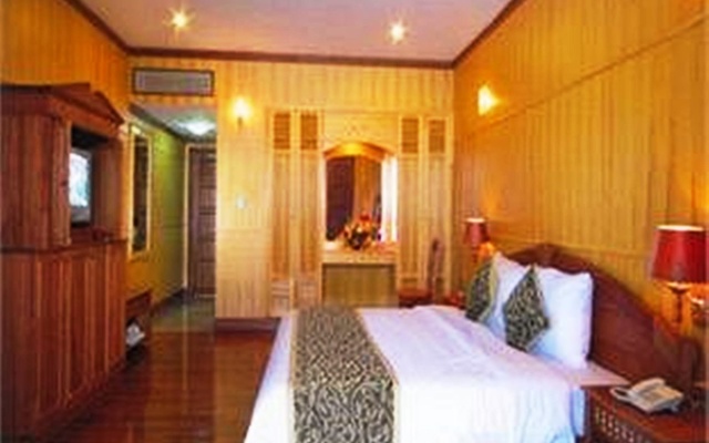 Royal Hotel and Healthcare Resort Quy Nhon – Guest Rooms – Quy Nhon