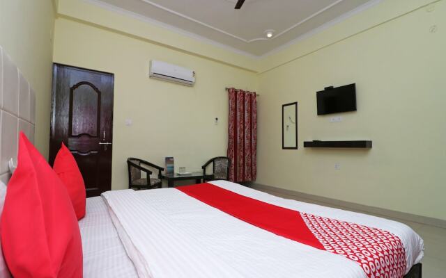 OYO 29236 Hotel Love Kush