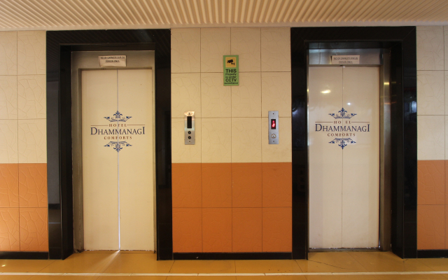 Hotel Dhammanagi Comforts by OYO Rooms