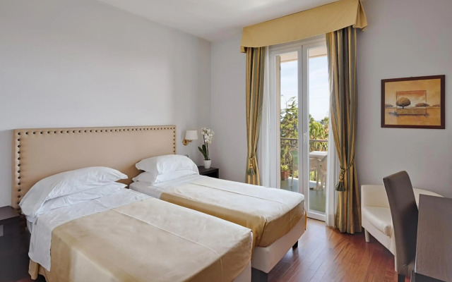 Hotel Paradiso