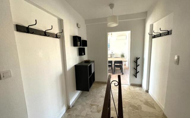 Appartement spacieux 4 chambres, jardin, proche centre-ville
