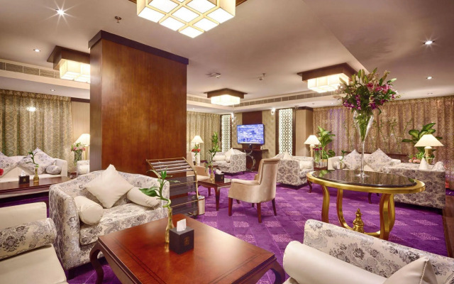 Lavona Hotel