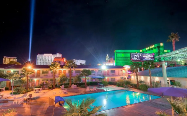 Tropicana Stays By Townhouse