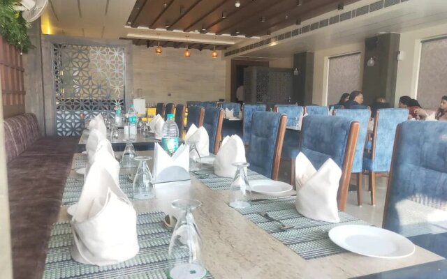 Four Leaf Hotel, Kasganj