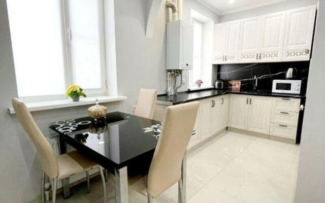 Апартаменты на проспекте Кирова 53