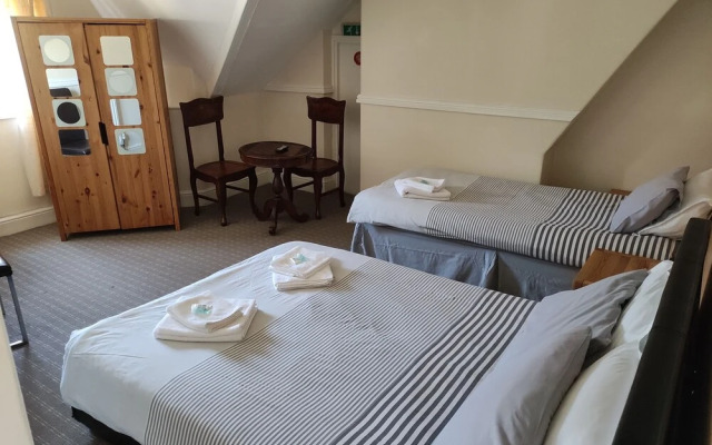 The Brentwood Hotel