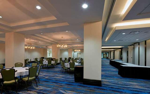 Embassy Suites Louisville Downtown