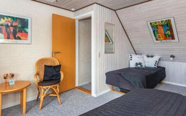 Two-Bedroom Holiday home in Henne 2
