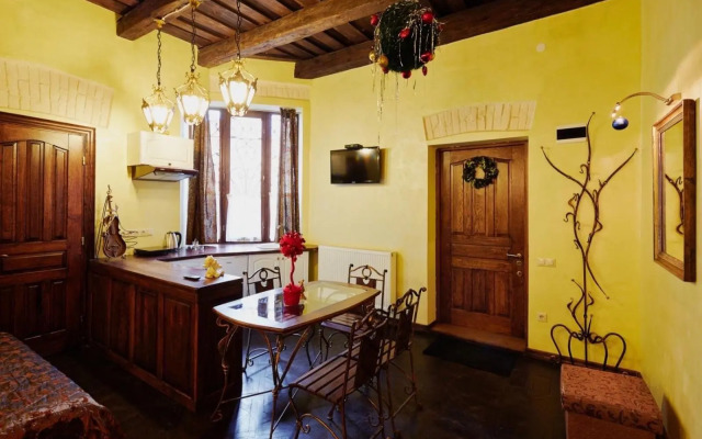 Апартаменти на Площі Ринок 39/18а