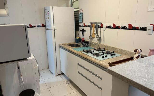 Apto otima localização Centro de Floripa ELY0201