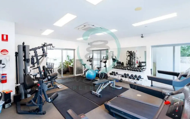 Zen Skytower Harbourview -exclusive 3br Family Apt