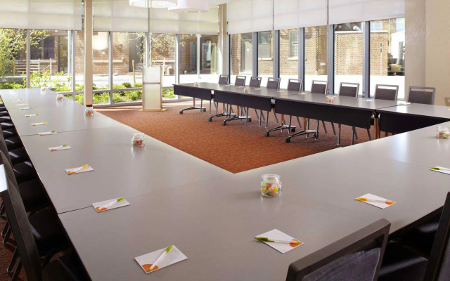 Courtyard by Marriott Cleveland University Circle