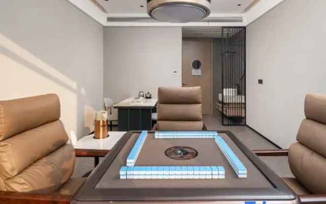 Cixi Zhouxiang Paris Hotel