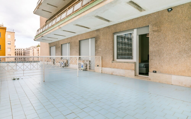 Grattacielo Ina Apartments