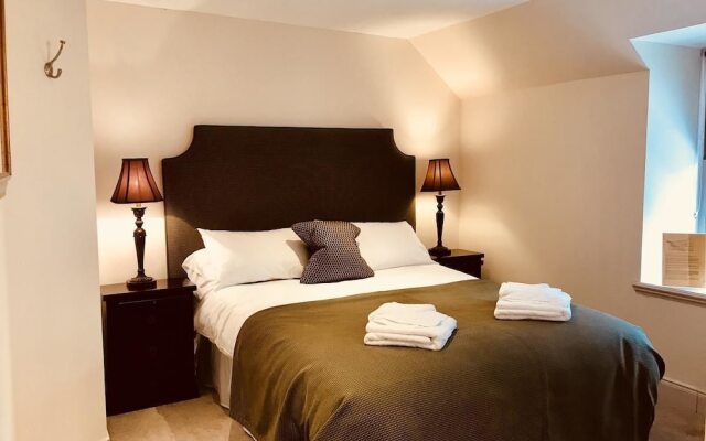 The Crees Inn