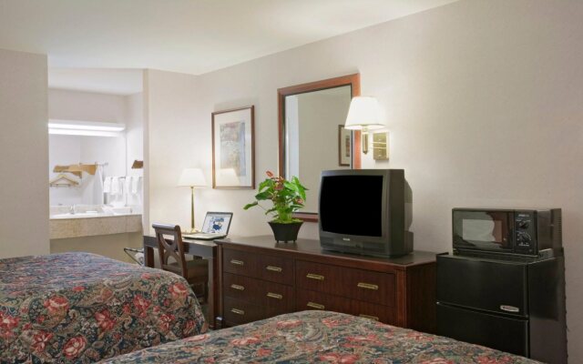 Americas Best Value Inn  Suites Wine Country