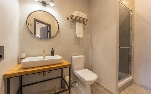 DayFlat Apartments Maidan Area