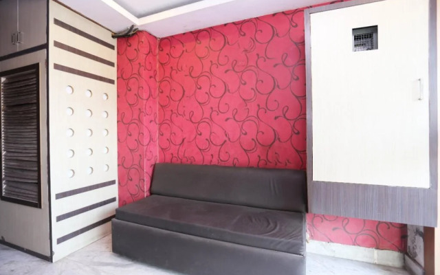 Hotel Kanha Palace By OYO