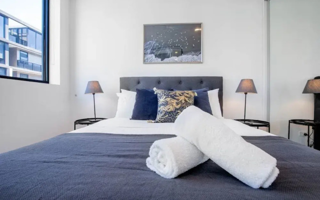 Stunning Bright Apartment At Hawthron/Glenferrie Station
